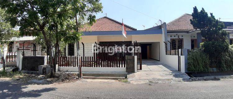 RUMAH STRATEGIS SIAP PAKAI DI DEKAT SILIWANGI SEMARANG BARAT 1