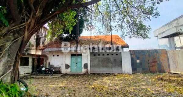 Tanah Kosong + Bangunan Gudang Lama Lokasi Pinggir Jalan Utama Siliwangi Semarang Barat 1