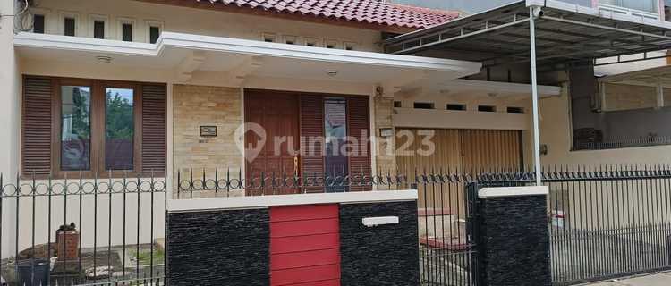 Rumah Bagus 1,5 Lantai Siap Huni Semi Furnish, Lokasi Tengah Kota Semarang 1