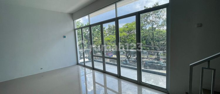 Good 3-Story Shop House Ready for Occupancy on Surapati Main Road 1