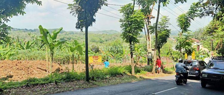 Tanah  depan kampus Unika.Harga dibawah Njop .cocok untuk kost.Perumahan 1