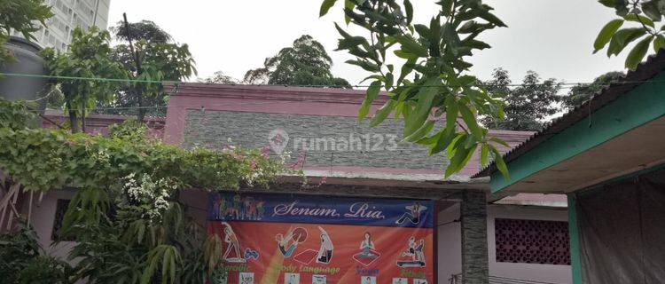 Nice Ruang Usaha At Pasar Rebo Luas Jaktim 8,5m²x32m² 01.24  1