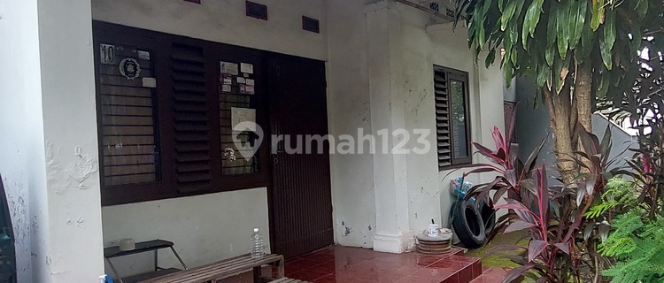 Rumah di Semarang Timur Dekat Universitas Upgris 1