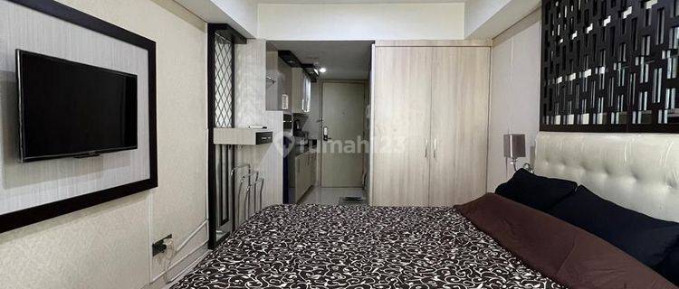 Apartemen WARHOL Full Furnish View Simpang Lima  Dijual  1