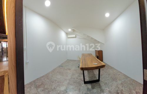 Ready-to-Use City Center Coworking Space in East Semarang 1