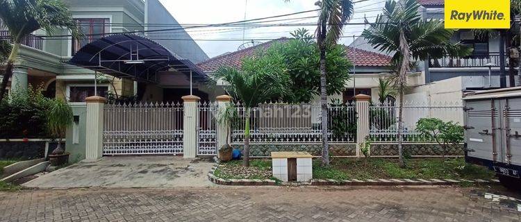 Disewakan Rumah SHM di Taman Jemursari Selatan Surabaya 1