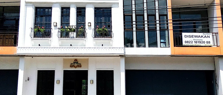 Rent Dago Atas Shop House Strategic Location Bustling Area Suitable for Business 1