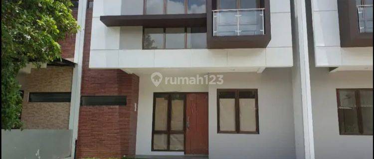 Dijual Rumah Cantik Siap Huni 2lantai di Cluster Premium Citra Raya Tangerang 1