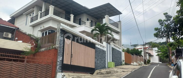 Rumah Megah Ada Kolam Renang Di Gombel Permai Raya Dekat Candi Golf Dan Akses Pintu Toll 1
