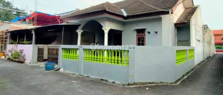 Rumah Siap Huni Jalan Beruang Gayamsari Semarang 1