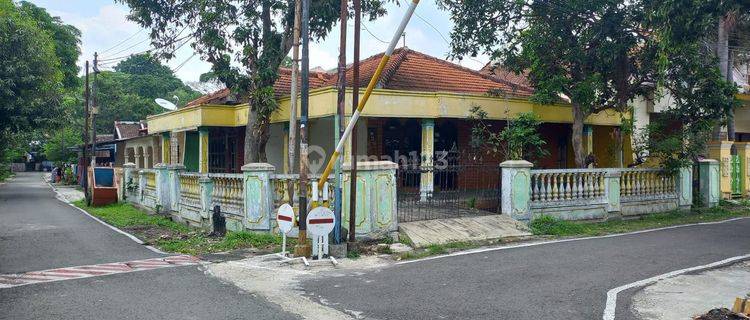 Rumah Lama Dijual Puspowarno Semarang Barat Hook 1