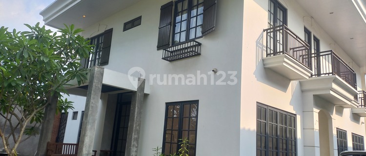 Rumah Mewah Dekat Akpol Di Gajah Mungkur  1
