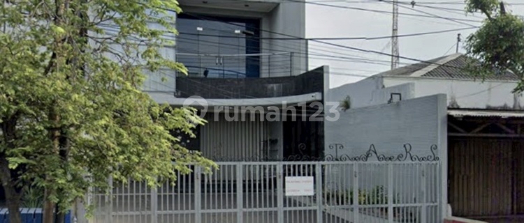 Gedung Komersil di Jl. Jend Sudirman Siliwangi Kalibanteng 1