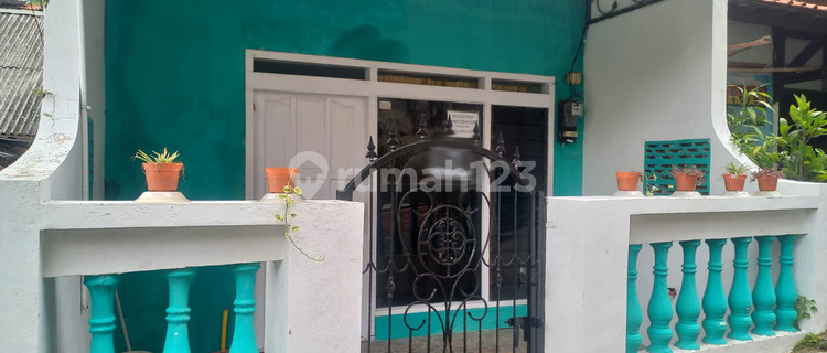 Rumah Siap Huni dekat jl Sriwijaya di Candisari 1