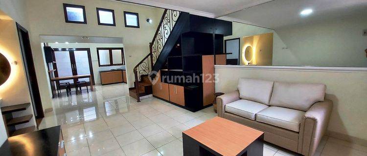 Rumah Cantik Full Furnish di Kota Baru Parahyangan Wangsamadya 1