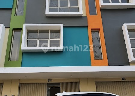 For rent: Arana shop house 1