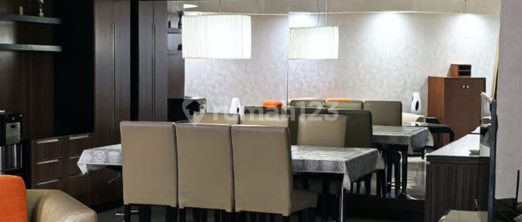 For Rent Taman Anggrek Condominium, Fully Furnished 3 Bedrooms, Middle Floor 1