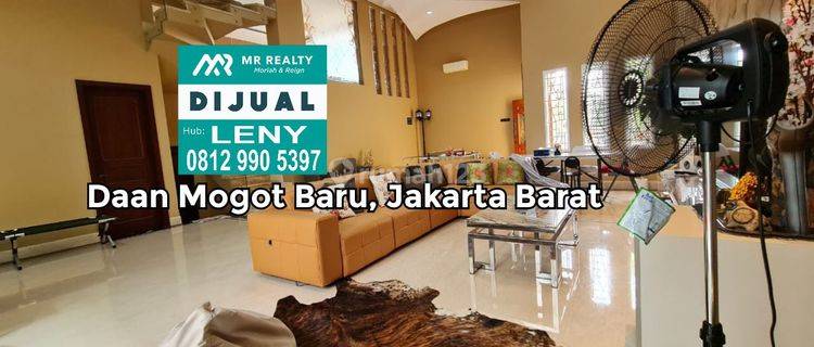 RUMAH BAGUS FURNISHED DI KOMPLEK DAAN MOGOT BARU, CLUSTER JIMBARAN, JAKARTA BARAT 1