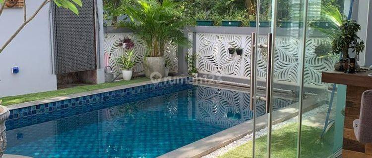 Mau Rumah yg Ada Privat Poollnya jngan salah pilih yuuukk Mari ke Foresta Fresco Aria Saja Bagus Siap  Huni Siap Nego Lokasi pasti dkt ke mana mana  1