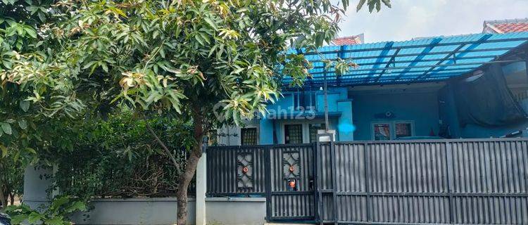 Rumah Bagus Hoek Shm Semi Furnished di Harapan Indah 2 Bekasi  1