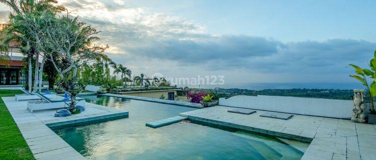 Amazing Ocean View Villa With Infinite Private Pool In Uluwatu 1