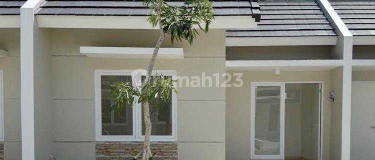Disewakan Rumah Baru Gress Akr Gem City Garnet Manyar Gresik 1