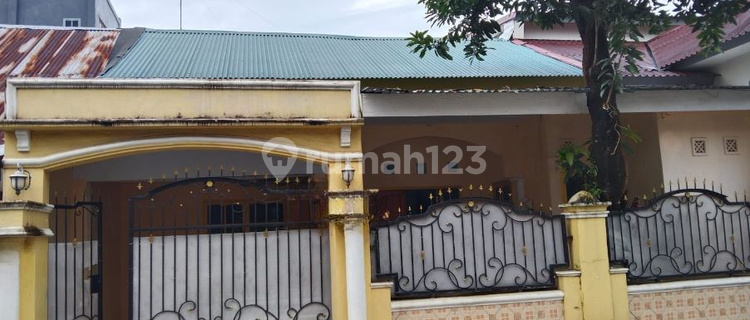 House for Sale Near Pallangga Main Road, Gowa 1
