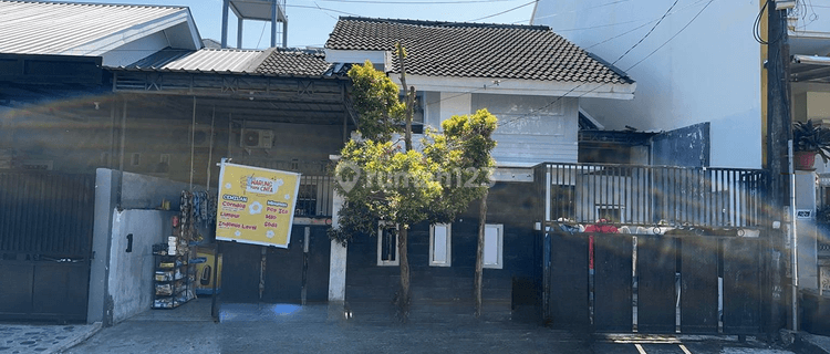 Dijual Rumah Makassar sekitar jl Tun Abd Razak, jl Aroeppala, Bangkala 1
