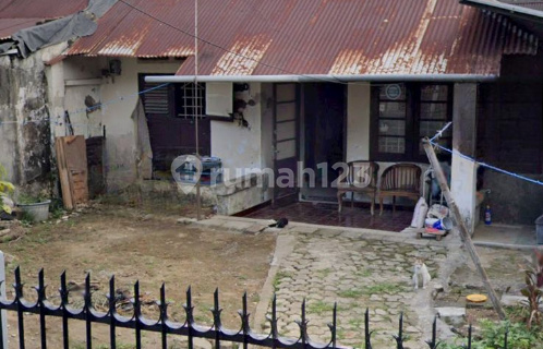 For Sale House in Makassar Around Dr. Ratulangi Street, Andi Mappaodang Street, Kumala Street 1