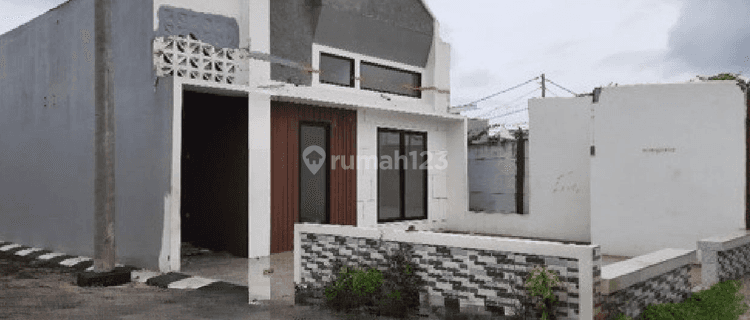 Dijual Rumah Makassar sekitar Barombong, Tanjung Bunga 1