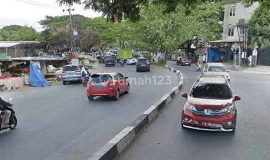 Tanah di Sekitar Jalan Letjen Hertasning, Jalan Aroeppala
, Makassar 1