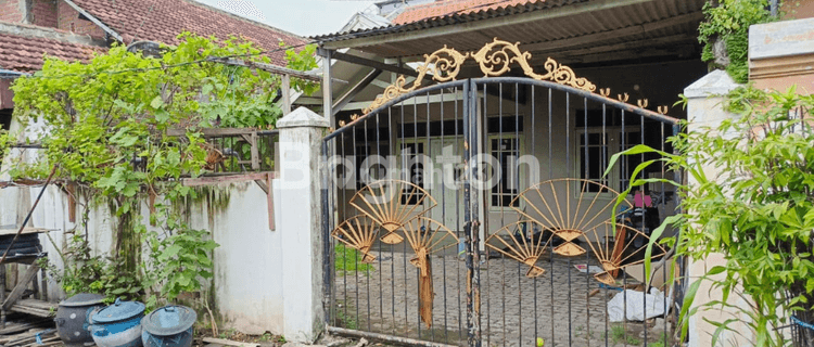 BENOWO RUMAH BUTUH RENOV HITUNG TANAH MURAH DEKAT FOOD JUCTION 1