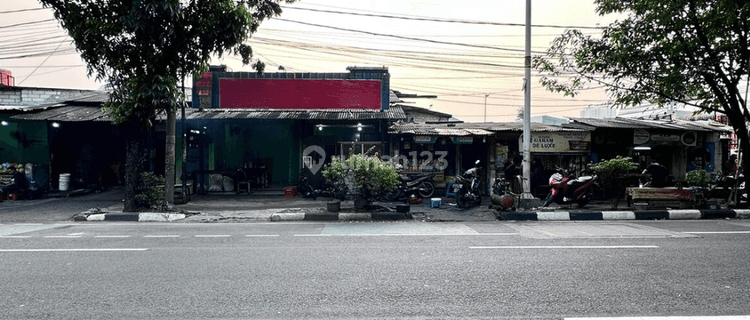  Bangunan Komersil Senayan Hitung Tanah Sangat Strategis 1