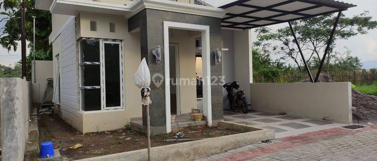 RUMAH SIAP HUNI 5 MENIT DARI SMA TARUNA NUSANTARA 1