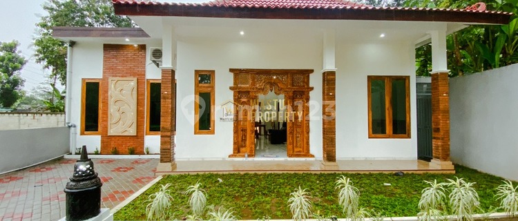 Best Selling House with Large Land Near Borobudur Temple 1