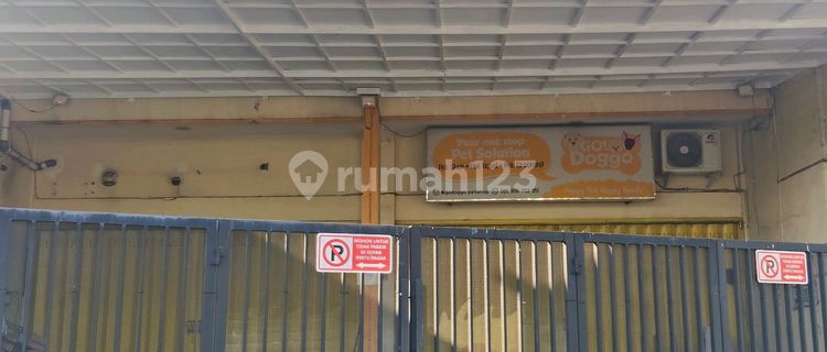 Shop House and Residential in Downtown Jember 1