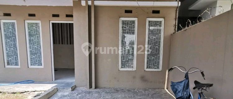 Rumah Poros Perumahan Btb 1