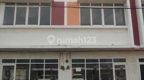 Terraced SHOPHOUSE on HOS COKROAMINOTO Street, CILEDUG 134m2 SHGB 1