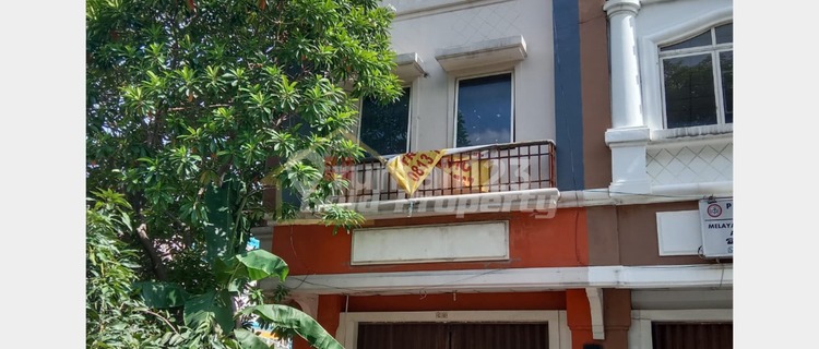 Corner 3-Storey Shop House Near BSD Modern Market, Close to Campus, Near Toll Road 1