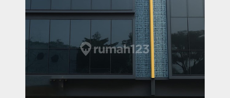 For Sale 3-Story Shop House in BSD Facing Road Near Atmajaya Campus. 1