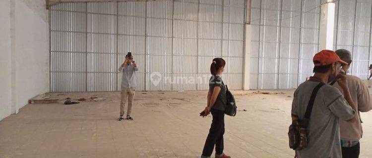 Tempat usaha Komersial Parkir Luas Ex Giant cocok Resto Bekasi timur  1
