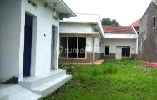 Rumah strategis di jalan Sukun Banyumanik 1