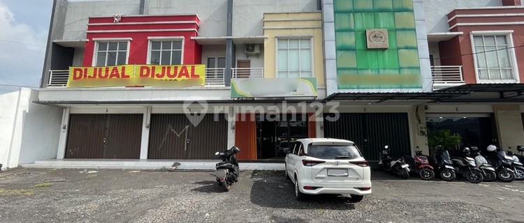 For Sale: Strategic 2-Story Shop House in Ringroad Selatan, Bangunharjo Business Complex, Sewon, Bantul 1