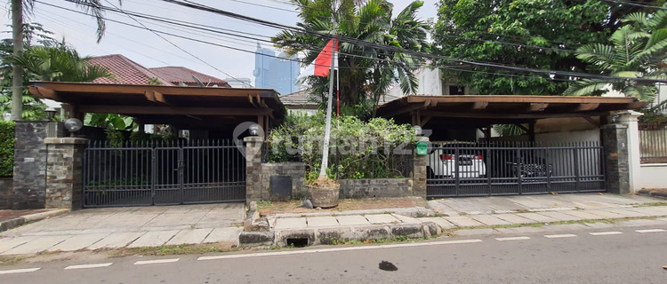 Rumah Di Jalan Irian Menteng Jakarta Pusat 1