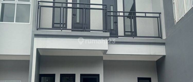 Rumah Baru Modern Dekat Masjid Dan Sekolah Smp 11 Stella Maris Saint John Dan Cikal Harapan Di Kawasan Kencana Loka Bsd City 1