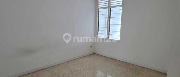 Jual Rumah Sunrise Garden Hadap Timur Jakarta Barat 1