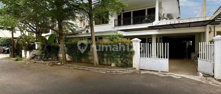 Kebayoran Baru Rumah Siap Huni Dalam Cluster One Gate System 1