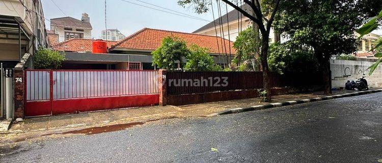 Kebayoran Baru Rumah Tua Hitung Tanah Lokasi Strategis Area  1