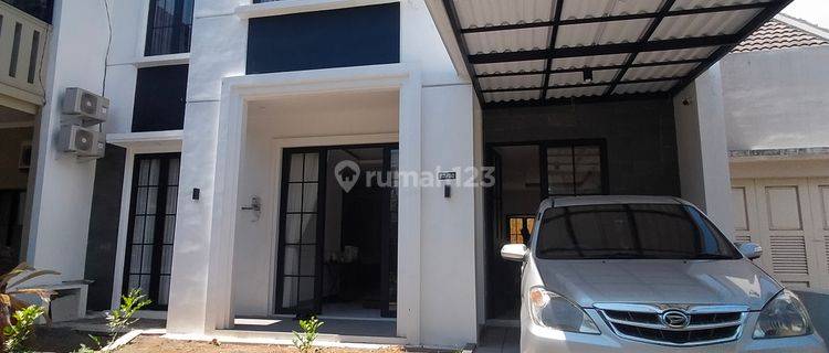 Rumah 2 Lantai Tengah Kota Sidoarjo Dekat Tol 1