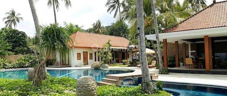 Dijual villa luxury beach front area candidasa 1